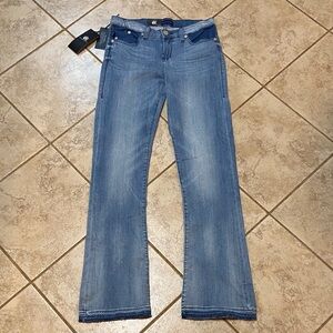 NWT Rock and Republic Oblivious Boot Cut Jeans